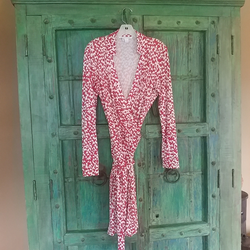 Diane Von Furstenberg Classic Wrap Dress - 100% Silk